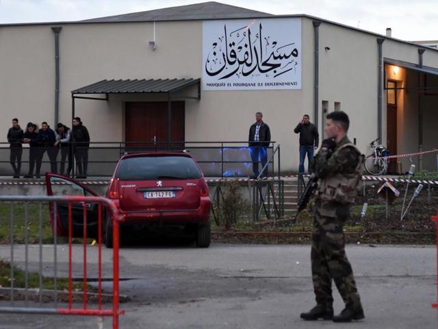A car is pictured in front of the mosque of Valence, southeastern France, on January 1, 2016, after a soldier guarding the mosque shot and wounded a driver who rammed him with the car. The driver has not been charged with terrorism, though he is still under investigation on charges of attempted manslaughter. (AFP) A car is pictured in front of the mosque of Valence, southeastern France, on January 1, 2016, after a soldier guarding the mosque shot and wounded a driver who rammed him with the car. The driver has not been charged with terrorism, though he is still under investigation on charges of attempted manslaughter. (AFP)