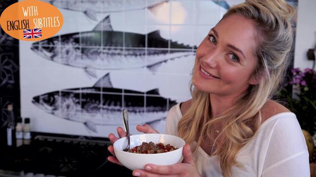 Rens Kroes , a foodie, blogger & health coach, makes recipes with the most natural and nutritious ingredients. (YouTube) Rens Kroes , a foodie, blogger & health coach, makes recipes with the most natural and nutritious ingredients. (YouTube)