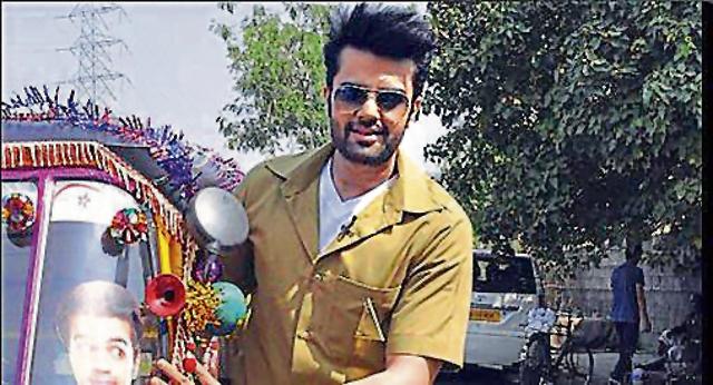 TV actor Manish Paul’s auto knows who it’s carrying.