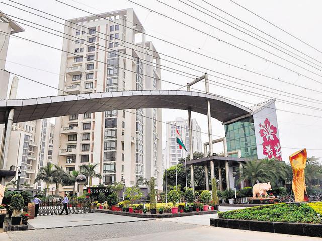 The incident took place in a gated residential community called Hibiscus in Sector 50. (Abhinav Saha/HT Photo) The incident took place in a gated residential community called Hibiscus in Sector 50. (Abhinav Saha/HT Photo)
