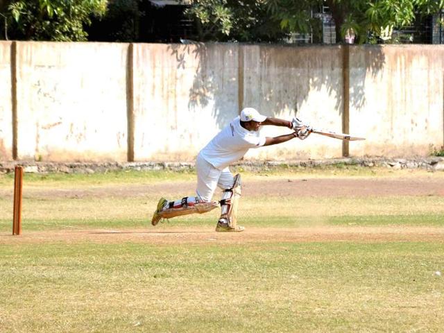 Pranav Dhanawade smashed an unbeaten knock of 1,009 in an inter-school tournament. (HT photo) Pranav Dhanawade smashed an unbeaten knock of 1,009 in an inter-school tournament. (HT photo)