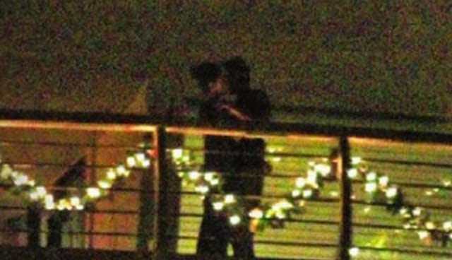 Katrina and Ranbir Kapoor caught kissing by the paparazzi in Mumbai.