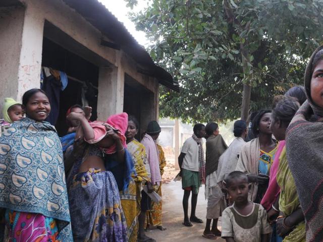 At Birhor Tola, barring one member, none have received the new ration card, thereby depriving them of the 35kg of free rice each family earlier used to get every month.(Parwaz Khan/HT Photo)