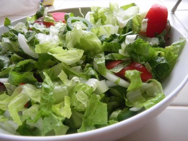 Plant foods have no cholesterol. You must have different varieties each day, having 2-1/2 cups of vegetables if you are a woman and 3 if your man. (Shutterstock) Plant foods have no cholesterol. You must have different varieties each day, having 2-1/2 cups of vegetables if you are a woman and 3 if your man. (Shutterstock)