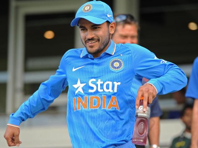India's Shikhar Dhawan walks onto the field to warm-up prior to the start of the second session of the one-day cricket match against Western Australian XI in Perth. (AFP Photo) India's Shikhar Dhawan walks onto the field to warm-up prior to the start of the second session of the one-day cricket match against Western Australian XI in Perth. (AFP Photo)