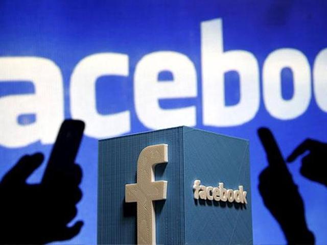 Three juveniles have been arrested, while their accomplice is at large, for stalking a 16-year-old girl and harassing her over Facebook for over a year. (Photo: Reuters) Three juveniles have been arrested, while their accomplice is at large, for stalking a 16-year-old girl and harassing her over Facebook for over a year. (Photo: Reuters)