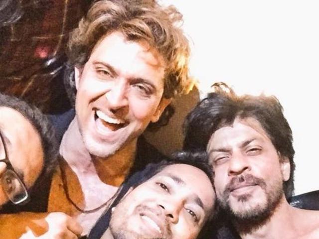 Checkout this amazing selfie that has Hrithik Roshan, Shah Rukh Khan and Mika Singh.  (Twitter) 