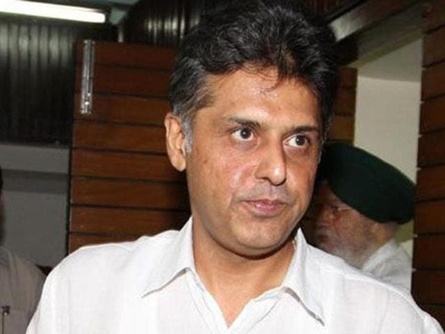 Senior Congress leader and former Union minister Manish Tewari. Congress has denied claims by Tewari that a newspaper article about a 2012 army coup was true.(HT File photo)