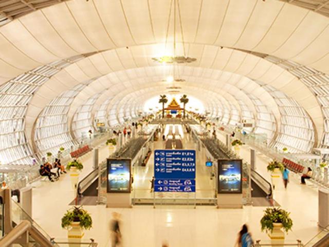 Suvarnabhumi (pronounced “Suwanapoom”) International Airport, built on land previously known as “Cobra Swamp,” said it would like to “apologize for the incident that frightened passengers” on Sunday.(www.suvarnabhumiairport.com)
