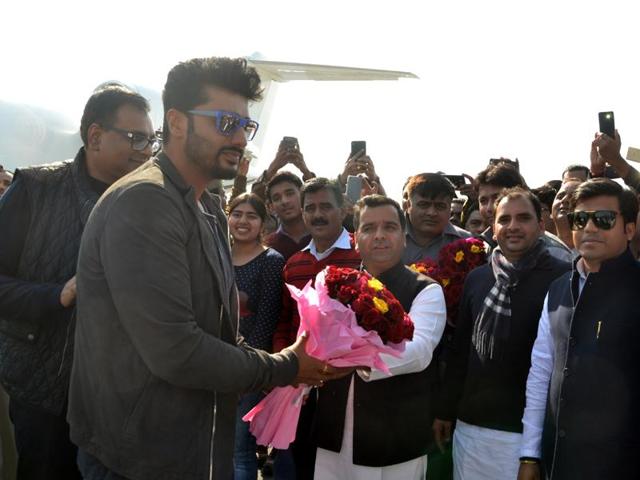 Arjun Kapoor, who arrived at Saifai, will be performing at the festival. (HT PHOTO) Arjun Kapoor, who arrived at Saifai, will be performing at the festival. (HT PHOTO)