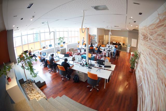 The findings are based on an online survey of over 300 people about their current office environments. (Shutterstock)