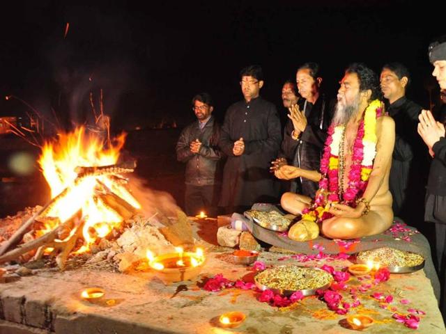 State To Keep Tab On Occultists Ahead Of Simhastha In Ujjain Hindustan Times কপ লক ন ডল র ক প ল ক র ব স তব জ বন র অন ক অজ ন কথ kopalkundola kapalik. occultists ahead of simhastha in ujjain