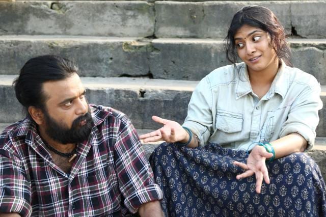 Bala’s Tharai Thappattai stars M Sasikumar and Varalaxmi Sarathkumar. (Nikkilcinema ) Bala’s Tharai Thappattai stars M Sasikumar and Varalaxmi Sarathkumar. (Nikkilcinema )