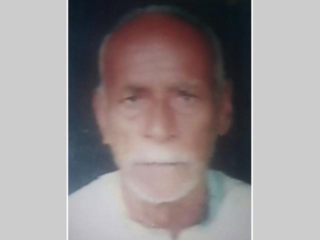 Chauthi, a resident a resident of Malaon Village in the Belipar area, hit the headlines in 2010 when the Varanasi jail administration made him the chief guest on Independence Day. (HT Photo) Chauthi, a resident a resident of Malaon Village in the Belipar area, hit the headlines in 2010 when the Varanasi jail administration made him the chief guest on Independence Day. (HT Photo)