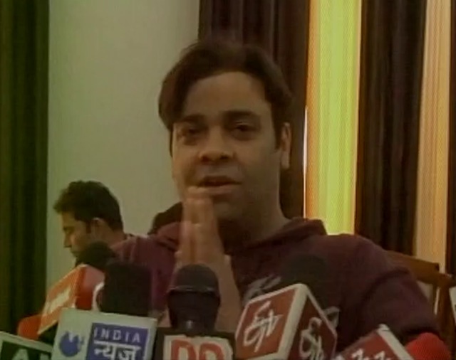 <p>Comedian Kiku Sharda, who plays 'Palak' on the popular TV show Comedy Nights with Kapil, was sent to 14-day judicial custody on Wednesday for mimicking the self-styled spiritual guru Baba Gurmeet Ram Rahim Singh.</p><p>The Haryana Police arrested him from Mumbai following a complaint that he hurt religious sentiments in his TV show, which aired on December 27. </p><p>After the arrest, Kiku apologised and told reporters, “I'm an artist who is given a role, a get-up and told what to do. I've already apologised, I didn't want to hurt anyone's sentiments.”</p>