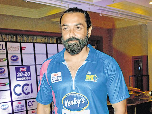 Bobby Deol poses for the shutterbugs at an event in Mumbai. (Photos: yogen shah) 