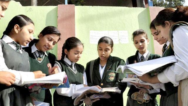 The Punjab School Education Board’s Class 10 exams, including open schools, will start from March 4 and will end on March 19. As many as 3.65 lakh students across state in 730 centres will appear in the examination.(PTI File Photo)