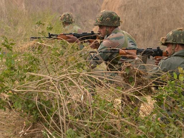 Army soldiers take up position on the perimeter of an airforce base in Pathankot on January 4, 2016. (AFP) Army soldiers take up position on the perimeter of an airforce base in Pathankot on January 4, 2016. (AFP)
