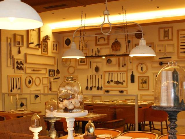 At an Irani café, if the waiter has had an argument with the boss, both will be uncooperative. (Photos for representational purposes only) (HT File photo) At an Irani café, if the waiter has had an argument with the boss, both will be uncooperative. (Photos for representational purposes only) (HT File photo)