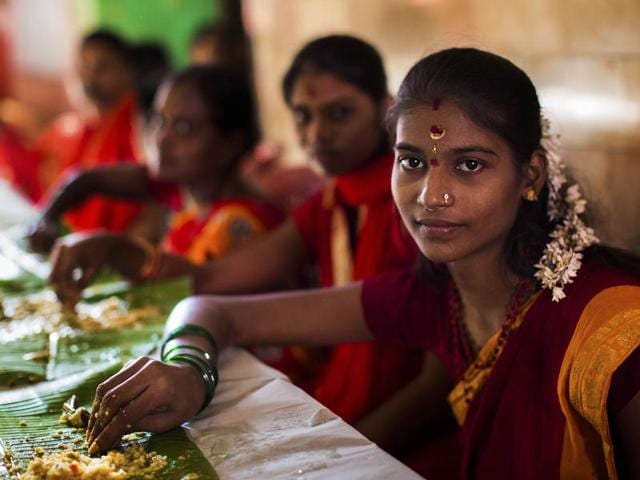 “A young Tamil woman at a celebration, after 40 days of fasting” (Photo: Mihaela Noroc)