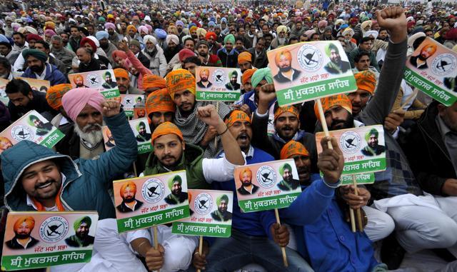 Supporters of the Congress during the Maghi Mela rally at Muakatsar on Thursday. (Ravi Kumar/HT Photo) Supporters of the Congress during the Maghi Mela rally at Muakatsar on Thursday. (Ravi Kumar/HT Photo)