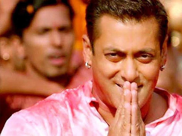 Salman Khan is nominated in Best Actor category for Bajrangi Bhaijaan. Salman Khan is nominated in Best Actor category for Bajrangi Bhaijaan.