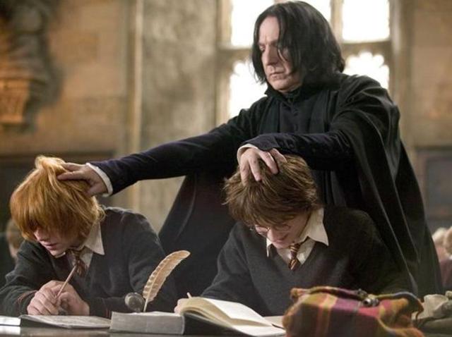 Alan Rickman died on Thursday at the age of 69 and today we remember his best roles through the years. The list cannot begin without mentioning his role as Professor Severus Snape in the Harry Potter franchise. (Warner Bros)