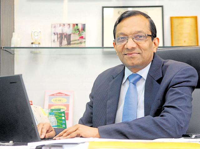 With cab services getting better and convenient, auto sales volume will be affected as apps are making mobility easier, says executive director of Mahindra Group Pawan Goenka.(Hemant Mishra/Mint Photo)