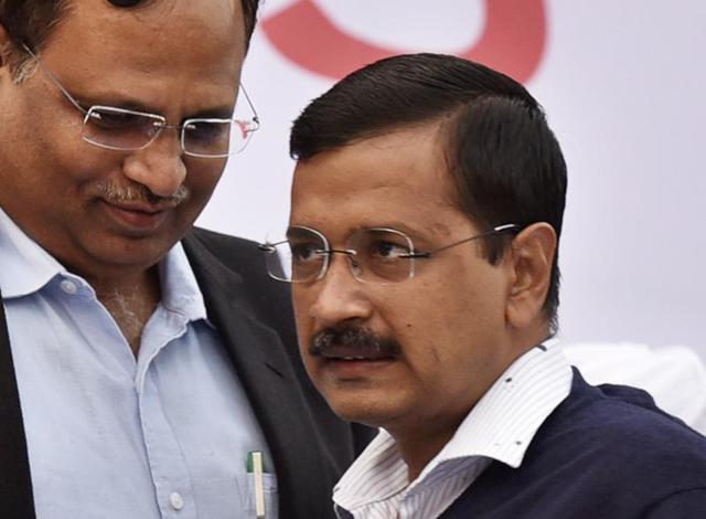 A woman threw ink on Chief Minister Arvind Kejriwal (Not in Picture) during the thanks giving event of odd-even scheme at Chhatrasal stadium in Delhi, India, 17 January, 2015 on Sunday. (Sanjeev Verma /HT Photo) A woman threw ink on Chief Minister Arvind Kejriwal (Not in Picture) during the thanks giving event of odd-even scheme at Chhatrasal stadium in Delhi, India, 17 January, 2015 on Sunday. (Sanjeev Verma /HT Photo)