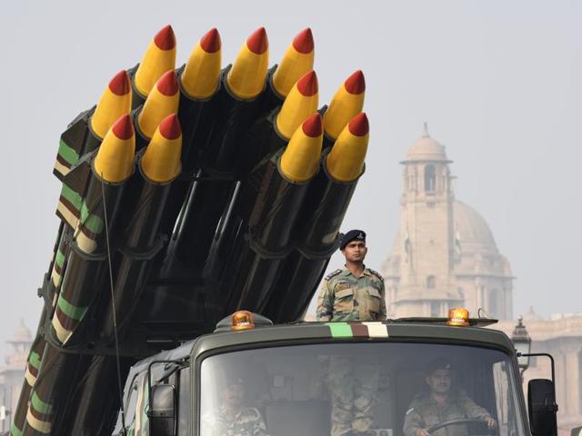Smerch Multiple Rocket Launcher System (SMRLS) being displayed during the rehearsal for the Republic Day parade. (Arvind Yadav/HT)
