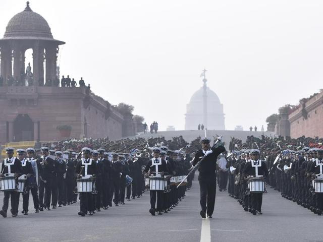 Members of the Indian Army band perform during the dress rehearsal of the Republic Day parade. (Arun Sharma/HT)