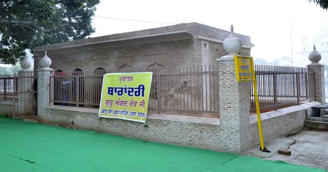 Baba Sewa Singh is the head of Kar Sewa who manages affairs of the shrine. (HT Photo) Baba Sewa Singh is the head of Kar Sewa who manages affairs of the shrine. (HT Photo)