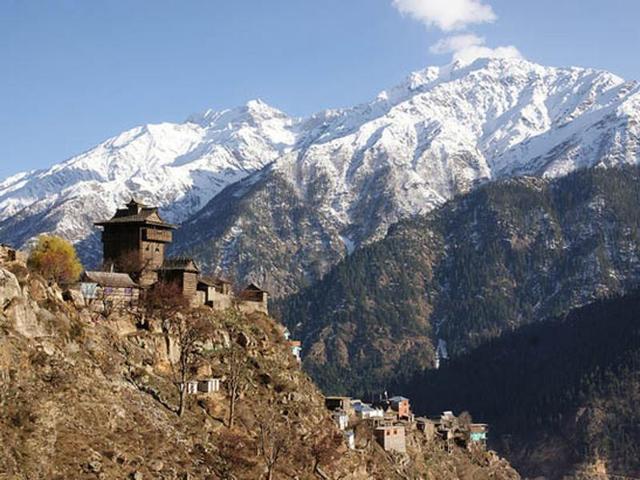 Sun shines at Chukhung Valley in Lahaul-Spiti on Sunday. (HT Photo)