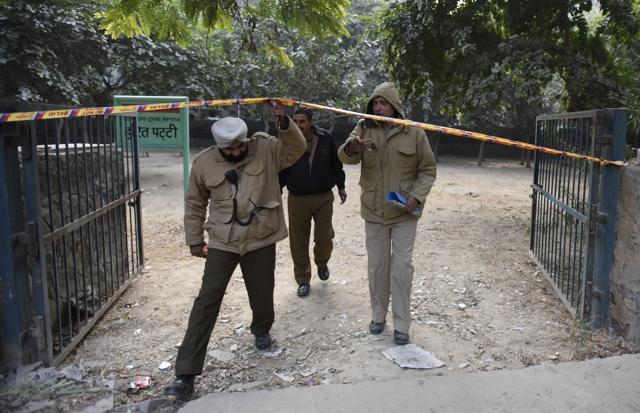 Policemen at the DDA Park in Dwarka where the crime took place on Sunday. (Sonu Mehta/ Hindustan Times)) Policemen at the DDA Park in Dwarka where the crime took place on Sunday. (Sonu Mehta/ Hindustan Times))