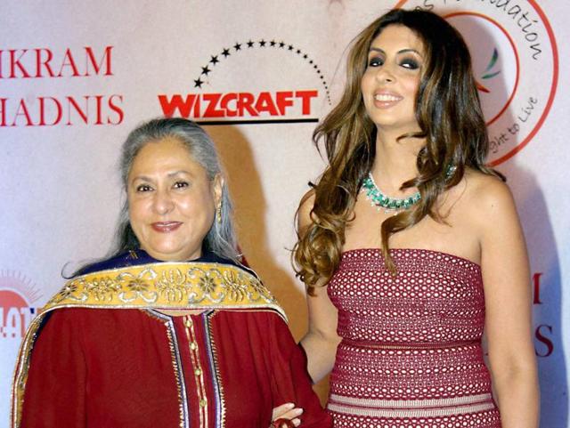 Politician and Bollywood actor Jaya Bachchan along with her daughter Shweta Bachcha Nanda attended fashion designer Vikram Phadnis’ fashion show in Mumbai. (PTI) Politician and Bollywood actor Jaya Bachchan along with her daughter Shweta Bachcha Nanda attended fashion designer Vikram Phadnis’ fashion show in Mumbai. (PTI)