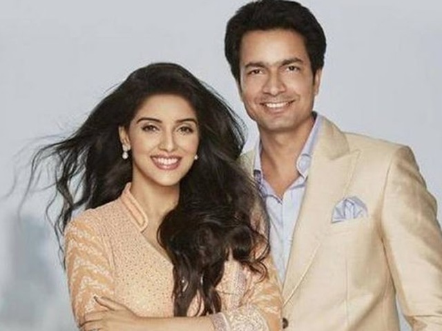 Asin and Rahul Sharma, a business honcho, got married in Delhi on Tuesday. It was a private ceremony attended by family and close friends. (Twitter) 