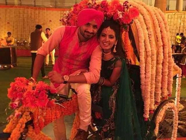 The cricketer’s marriage with the Bollywood actor in 2015 was a star-studded affair. (HT photo) 