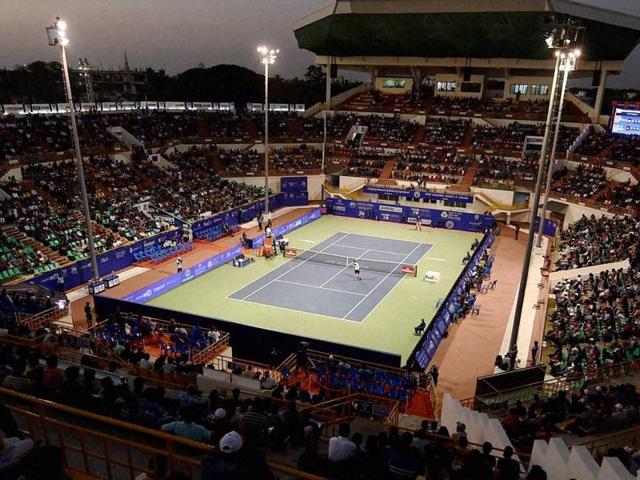 A view of the stadium during final of the ATP Chennai Open 2016 betwenn Stanislas Wawrinka and Borna Coric.(PTI Photo) A view of the stadium during final of the ATP Chennai Open 2016 betwenn Stanislas Wawrinka and Borna Coric.(PTI Photo)