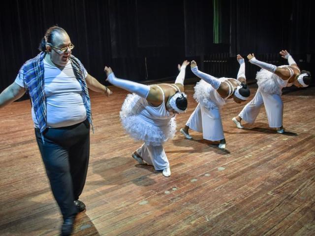 Danza Voluminosa was the brainchild of the group’s director Juan Miguel Mas. He wanted to adapt overweight people to modern dance techniques. (AFP) Danza Voluminosa was the brainchild of the group’s director Juan Miguel Mas. He wanted to adapt overweight people to modern dance techniques. (AFP)
