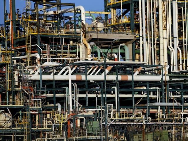 US crude tumbled below $28 a barrel in Asia on Tuesday hitting new 12-year lows, after the International Energy Agency (IEA) warned that the oil market could “drown in oversupply (REUTERS) US crude tumbled below $28 a barrel in Asia on Tuesday hitting new 12-year lows, after the International Energy Agency (IEA) warned that the oil market could “drown in oversupply (REUTERS)