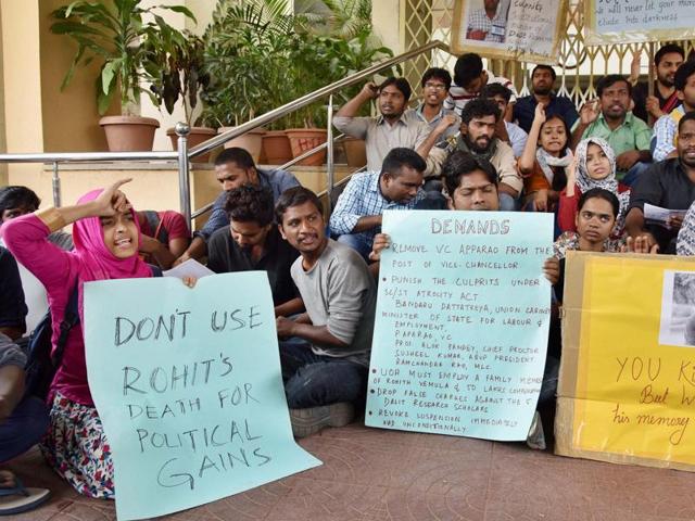 Students shout slogans against VC during a protest over 26-year-old research scholar Rohith Vemula's death, at HCU Campus in Hyderabad on Tuesday.(PTI) Students shout slogans against VC during a protest over 26-year-old research scholar Rohith Vemula's death, at HCU Campus in Hyderabad on Tuesday.(PTI)