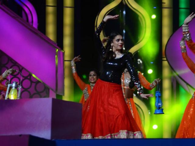 Aditi Rao Hydari at the annual Mumbai Police Melawa show in Mumbai on January 19, 2016.  (Viral Bhayani/HT) 