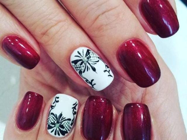 Red and white always shouts class. (Instagram) 