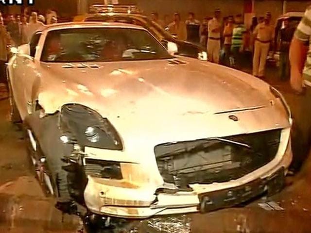 Five people were injured after being run over by a car in Mumbai?s Mohammad Ali road last night at around 12:45 am. Five people were injured after being run over by a car in Mumbai?s Mohammad Ali road last night at around 12:45 am.