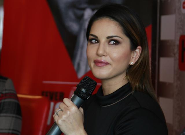 The interviewer said that Aamir Khan may never want to work with her. 