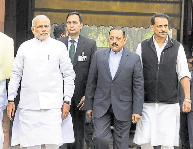 Prime Minister Narendra Modi walks with the minister of state (independent charge) for skill development and entrepreneurship Rajiv Pratap Rudy (extreme right) and other ministers in the cabinet during the winter session.(HT File Photo)