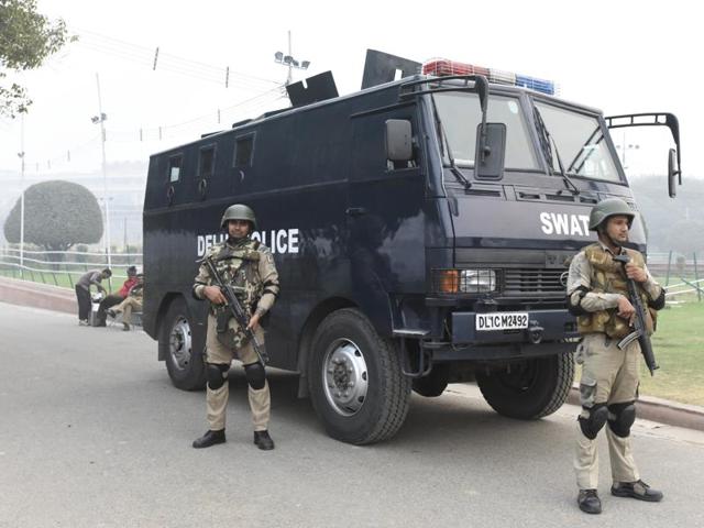 Delhi Police special cell officials are looking for two suspected militants, belonging to the IM earlier but now associated with the IS, who allegedly radicalised the four students. (HT File Photo) Delhi Police special cell officials are looking for two suspected militants, belonging to the IM earlier but now associated with the IS, who allegedly radicalised the four students. (HT File Photo)