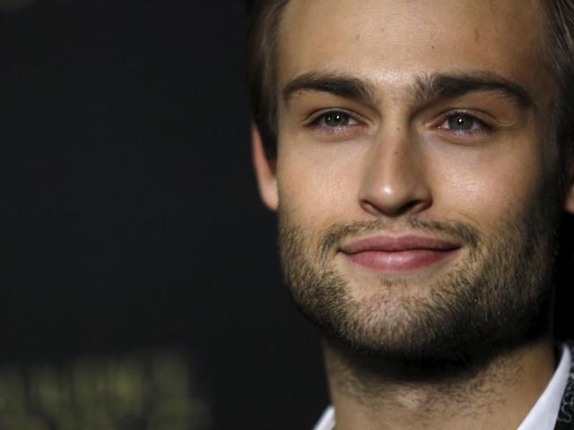 British star Douglas Booth poses at the premiere of Pride and Prejudice and Zombies in Los Angeles, California. (REUTERS) 