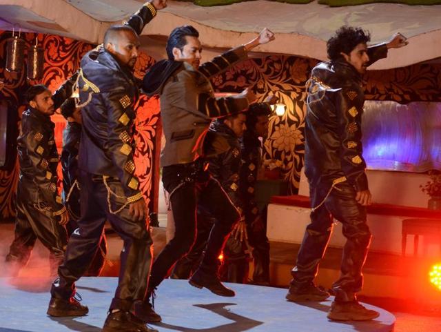 Rishabh Sinha’s high-octane performance at the Bigg Boss 9 finale. (Colors)