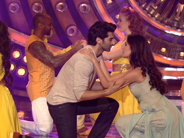 Katrina and Aditya share a brilliant chemistry! (COLORS)